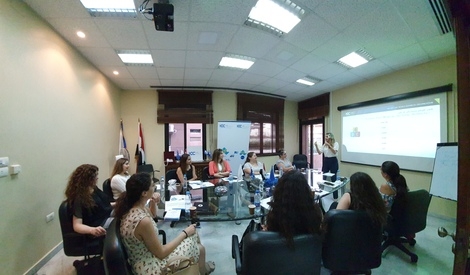 PROFESSIONAL TRAINING: ADMINISTRATIVE AND COMMUNICATION SKILLS FOR BUSINESS